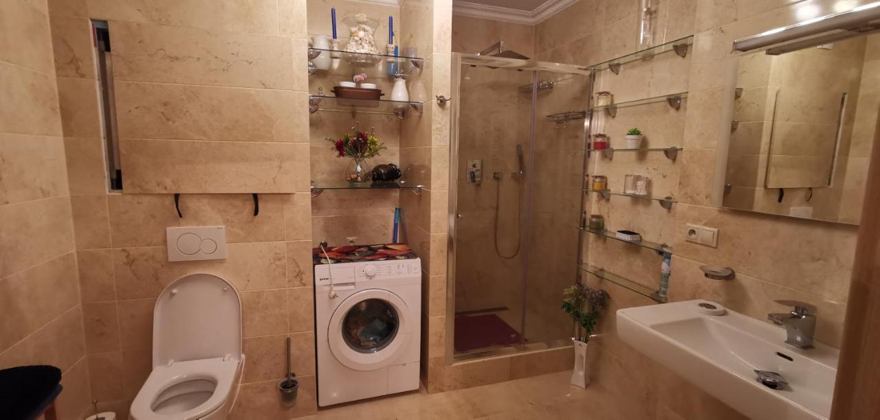 Hezky Byt U Hotela Thermal V Karlovych Varech Karlovy Vary Bagian luar foto