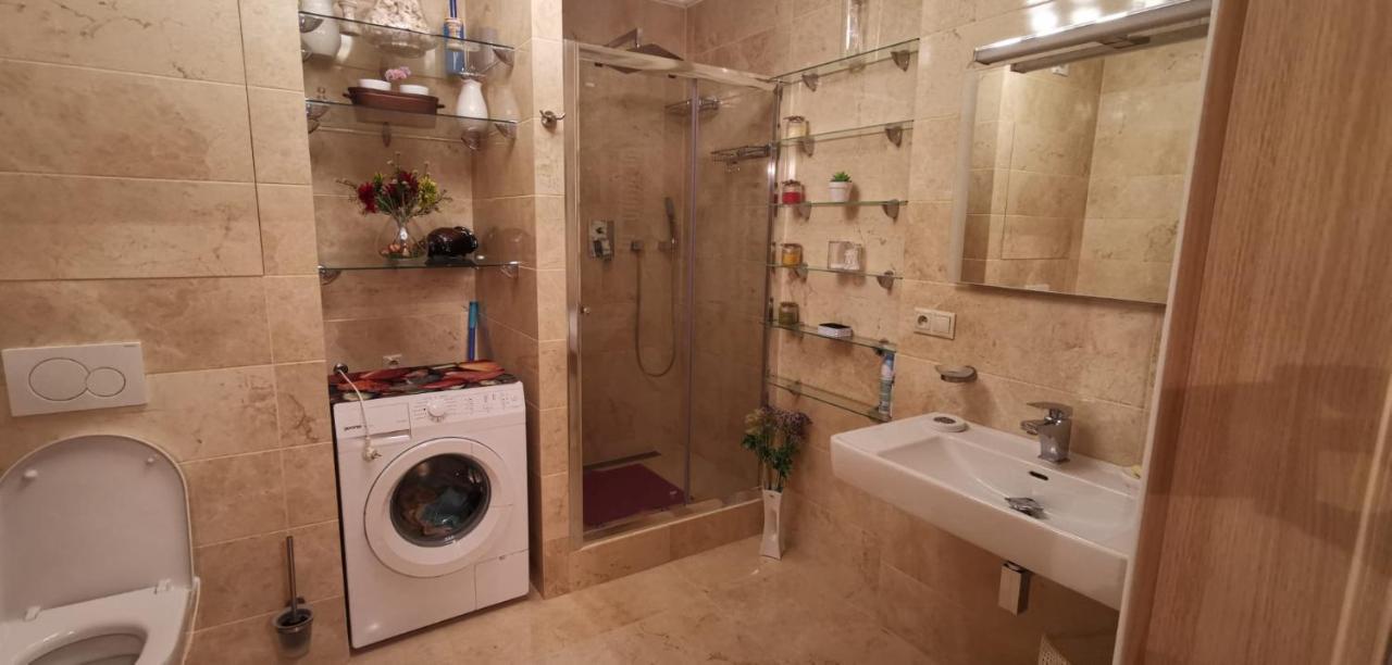 Hezky Byt U Hotela Thermal V Karlovych Varech Karlovy Vary Bagian luar foto