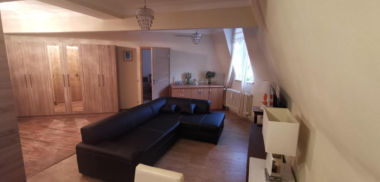 Hezky Byt U Hotela Thermal V Karlovych Varech Karlovy Vary Bagian luar foto